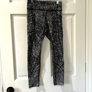 Lululemon leggings reflective